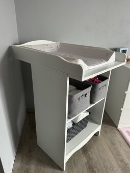 Přebalovací pult / přebalovací komoda / knihovna - 2