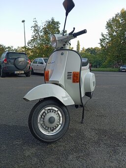 Vespa - investiční model čti pozorně - 2