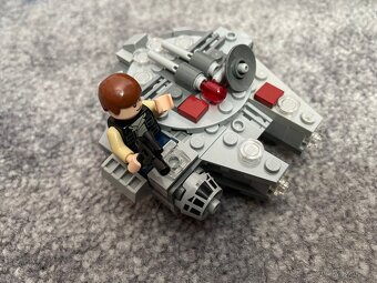Lego Star Wars 75030 Millennium Falcon - 2