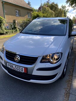 Volkswagen Touran Freestyle 1.4TSI, 1.maj, nízké km, nebour - 2