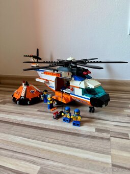 LEGO City 7738 Pobřežní hlídka – vrtulník a záchranný člun - 2