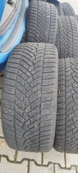sada zimních pneu GoodYear 235/45 R18 - 2