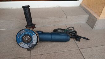 Úhlová bruska Bosch - 2