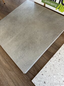 Nejodolnější vinylová SPC klik podlaha imitace betonu - 2