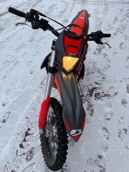 BETA XTRAINER 300 2T MY25 - 2