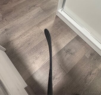 CCM Ribcor Trigger 10 Pro - pravá - 2