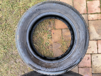 2 zimní pneumatiky 205/60/16 DUNLOP - 2