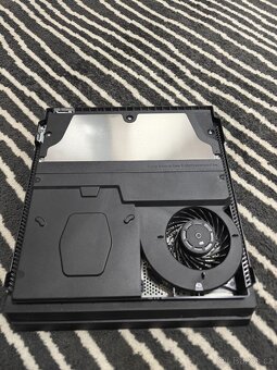 PlayStation 4 Pro 1T - 2