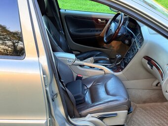 Volvo Xc70 - 2
