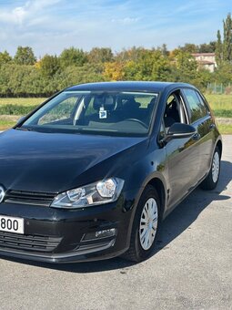 Volkswagen Golf - 2