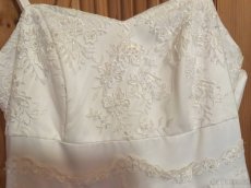 Krajkové svatební šaty s bolérkem, spodnice,v38-40 - 2