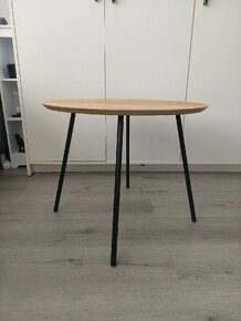Odkládací stolek - 2