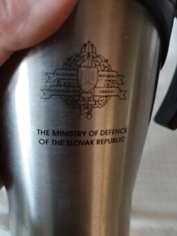 Termoska s nápisem Ministerstvo obrany slovenské republiky - 2