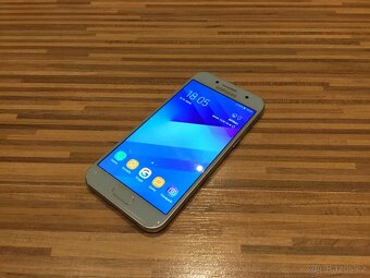 Samsung Galaxy A3 2017 - 2