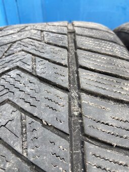 255/35 r20 zimni 2ks - 2