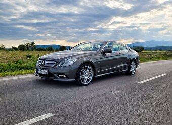 Mercedes Benz E coupe 350 CDI AMG - hnědá kůže - 2
