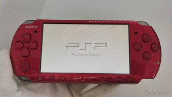 PSP 3000 radiant Red včetně boxu - 2