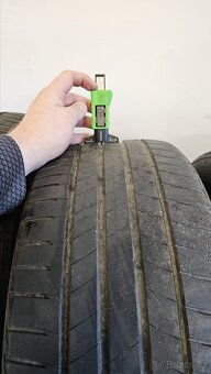 Letní pneumatiky 245/45/18, Bridgestone, DOT3519
- 2
