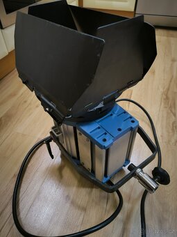 Arri 1000W - studiové světlo - 2