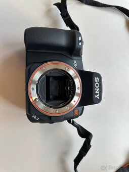 Sony DSLR-A350 + příslušenství + volitelný objektiv - 2
