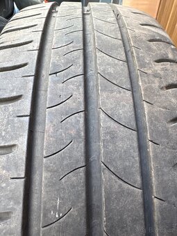 205/65R15 - 2