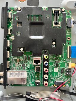MainBoard BN94-09600M do TV Samsung UE32J5572SU - 2