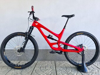 Horské kolo YT Capra CF Pro Carbon 29″ - 2