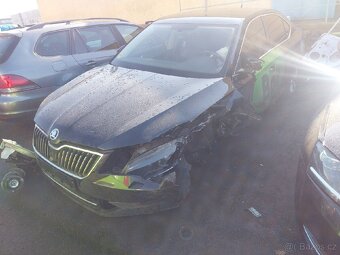 Skoda superb 3 iii dily sedan černa LF9R nahradni dily - 2