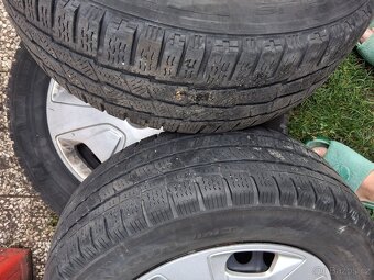 Pneu s disky 215/65R16c - 2