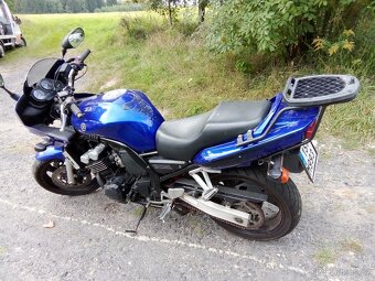 Yamaha FZS 600 - 2