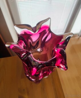 Růžová váza - Hutní sklo - 2