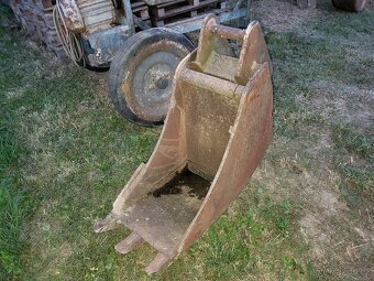 Lopata, lžíce 30 cm s vytěrákem NEKR - 2