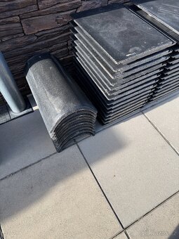 Střešní tašky Bramac Tegalit (barva ebenově černá) - 2