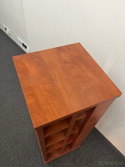 Skříňka (původně na cd) 37x37x100 - 2