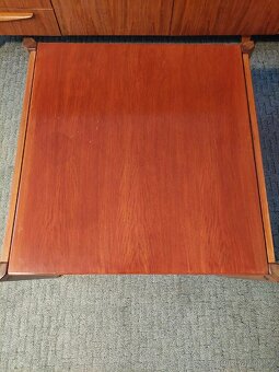 Konferenční stolek - 2