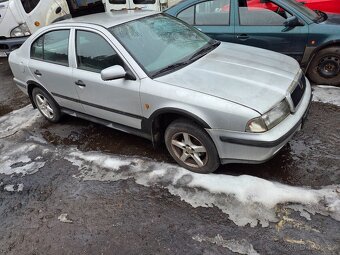 Škoda octavia 2002 1.6 - 2