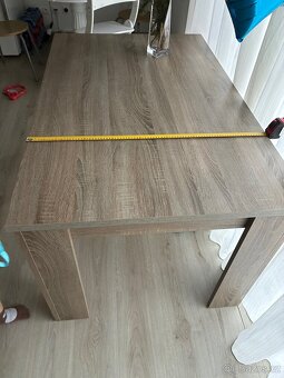 Rozkládací jídelní stůl - 2