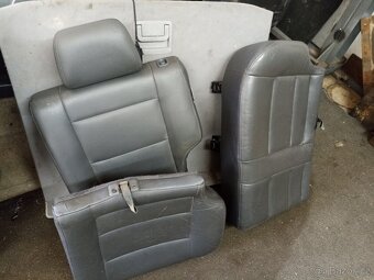 Interiér černá kůže Kia Sorento 2006 - 2