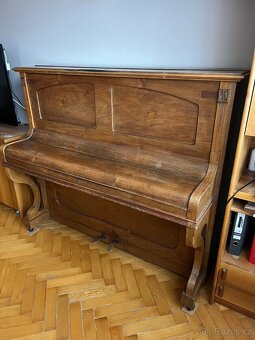 Starožitný klavír - 2