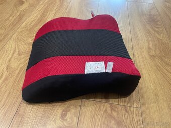 Podsedák do auta pro děti 15-3 6 kg. - 2