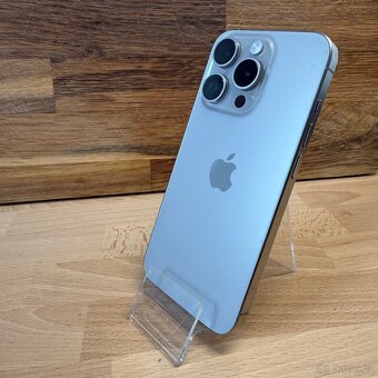 iPhone 15 Pro 256GB, nature (šedý), 12 měsíců záruka - 2