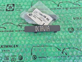 Octavia I nápis na palubní desku - 2