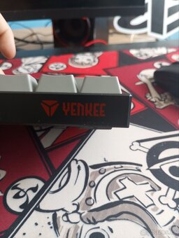 Yenkee atom - 2