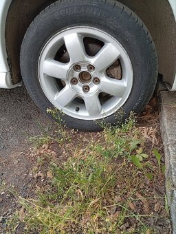 Škoda Fabia kombi - díly - 2