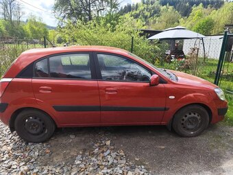 Kia Rio - 2