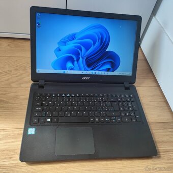 Acer Extensa 2540-15.6"/Intel i3/ 240GB SSD/ 8GB RAM/Win 11 - 2