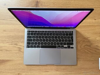 MacBook Air (M1, 2020) - 2