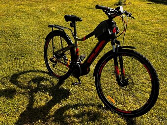 Pánské trekingové elektrokolo Crussis e-Gordo 7.6-S 18" - 2