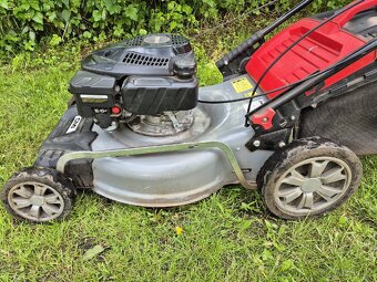 Motorová sekačka CMI s pojezdem. - 2