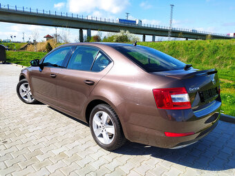 Škoda Octavia 1.2 TSi, navi, tempo, BT, park. senzory - 2